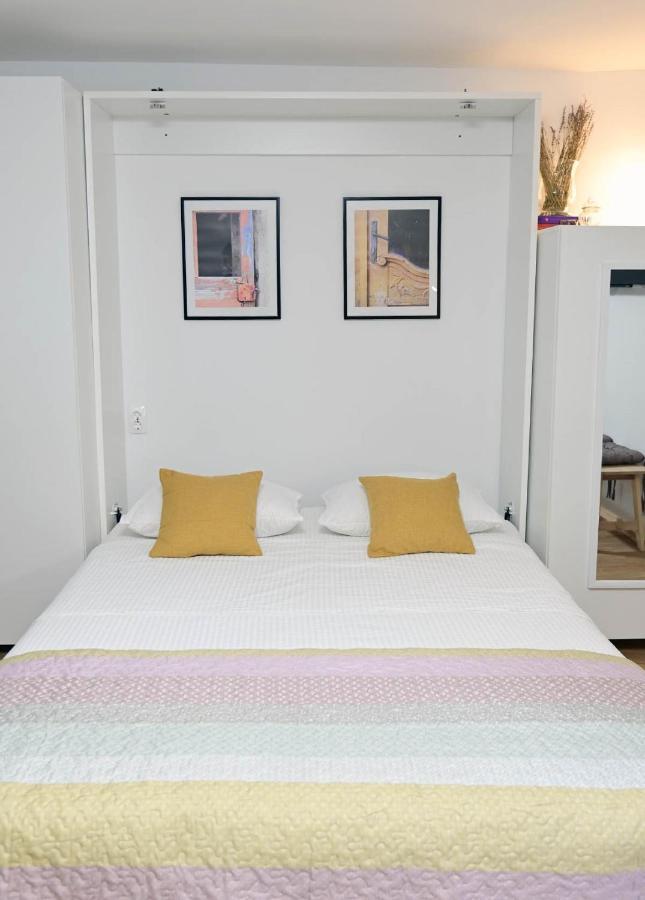 D & L Apartment *