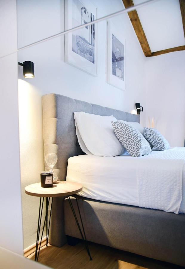 D & L Apartment *